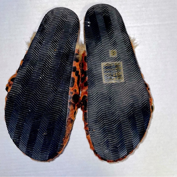 Nasty Gal Slides 6 - Picture 10 of 10